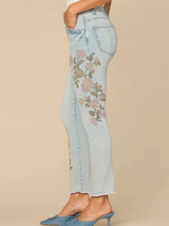 “Ab”solution® High Rise Seamless Embroidered Petite Ankle Skimmer Jean