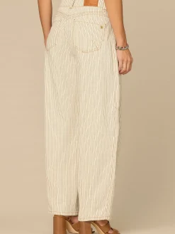 “Ab”solution® High Rise Side Panel Snap Hem Petite Barrel Leg Jeans
