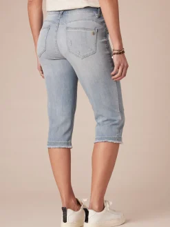 "Ab"solution® Light Blue Petite Fray Hem Skimmer Capri Jeans