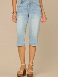 “Ab”solution® Mid-Rise Side Slit Skimmer Jeans with 3D Bow Embroidery