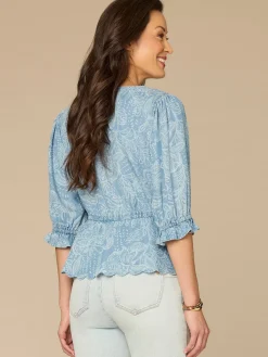 Below Elbow Lantern Sleeve V-Neck Scallop Edge Peplum Woven Top