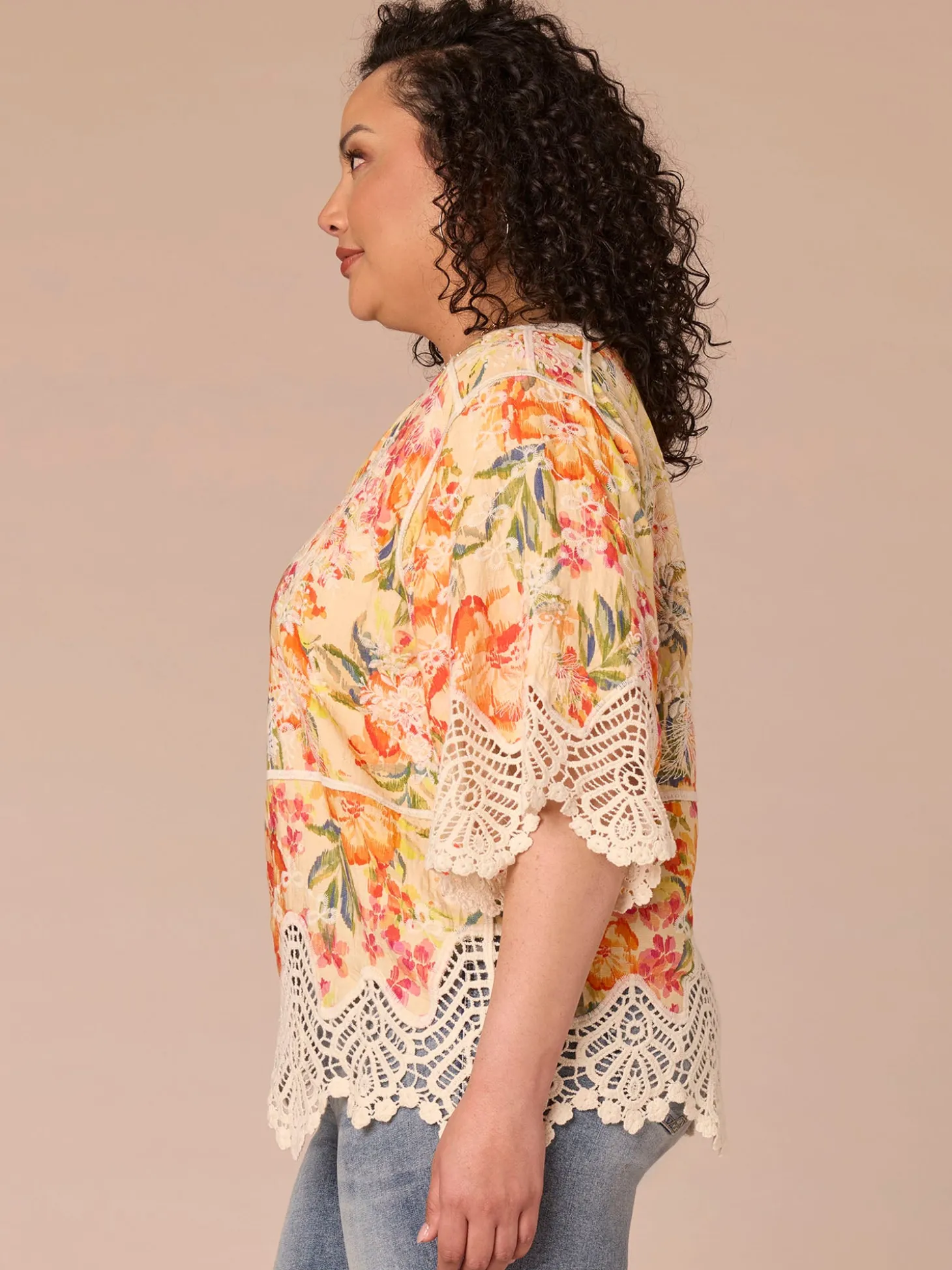 Below Elbow Sleeve V-Notch Neck Scallop Peplum Hem Plus Size Woven Top
