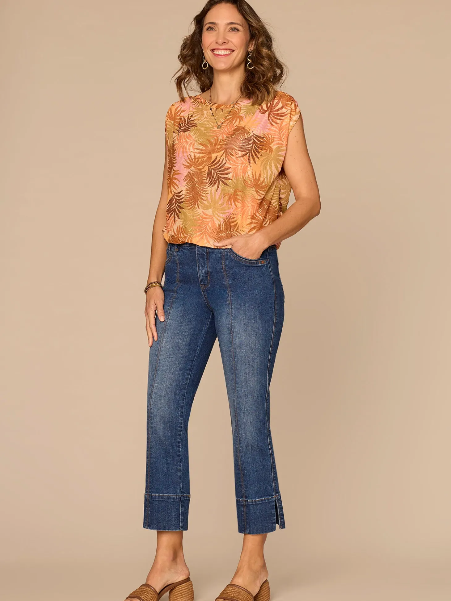 Extended Shoulder Sleeve Boat Neck Printed Bubble Hem Petite Knit Top