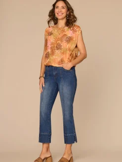 Extended Shoulder Sleeve Boat Neck Printed Bubble Hem Knit Top