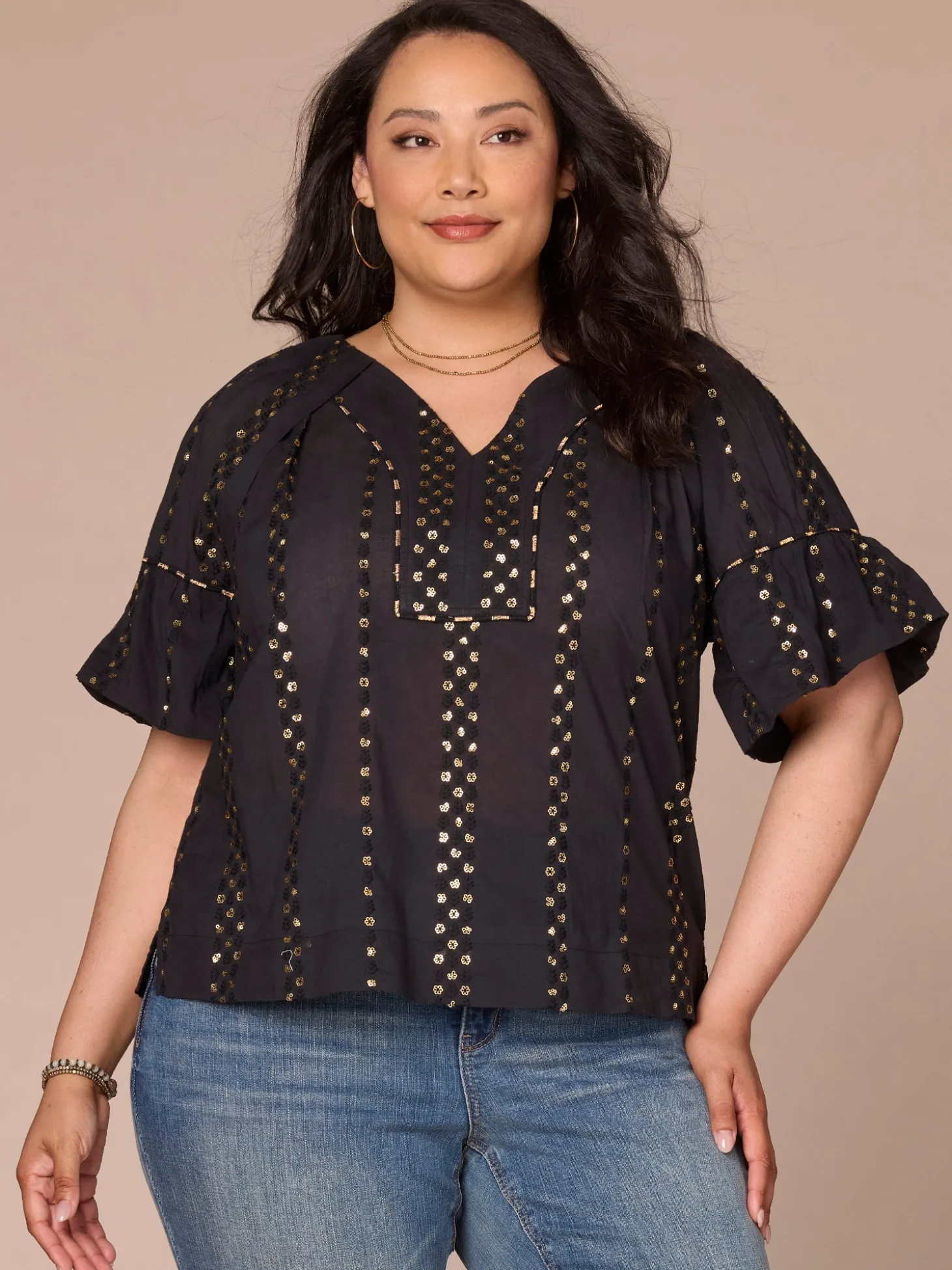 Short Banded Bubble Sleeve V-Neck Plus Size Woven Top with Embroidery
