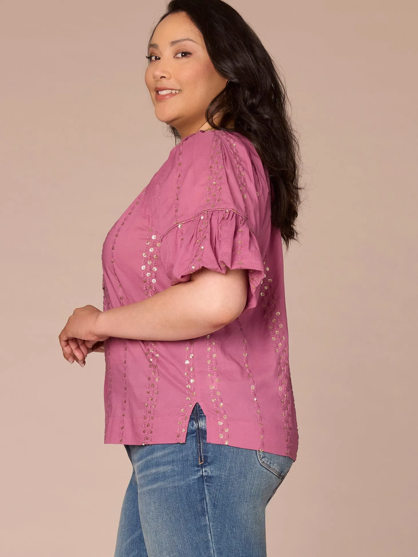 Short Banded Bubble Sleeve V-Neck Plus Size Woven Top with Embroidery