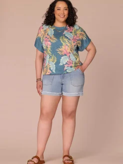 Short Dolman Sleeve Scallop Scoop Neck Printed Plus Size Knit Top