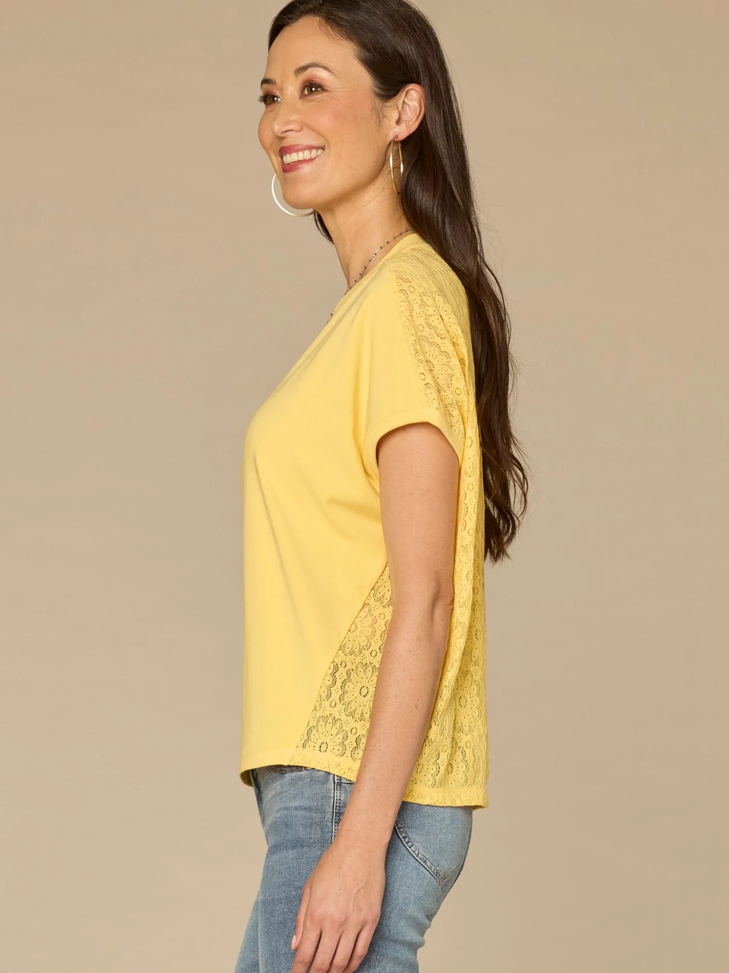 Short Sleeve Scoop Neck Hi-Low Hem Mixed Media Knit Top with Lace Back