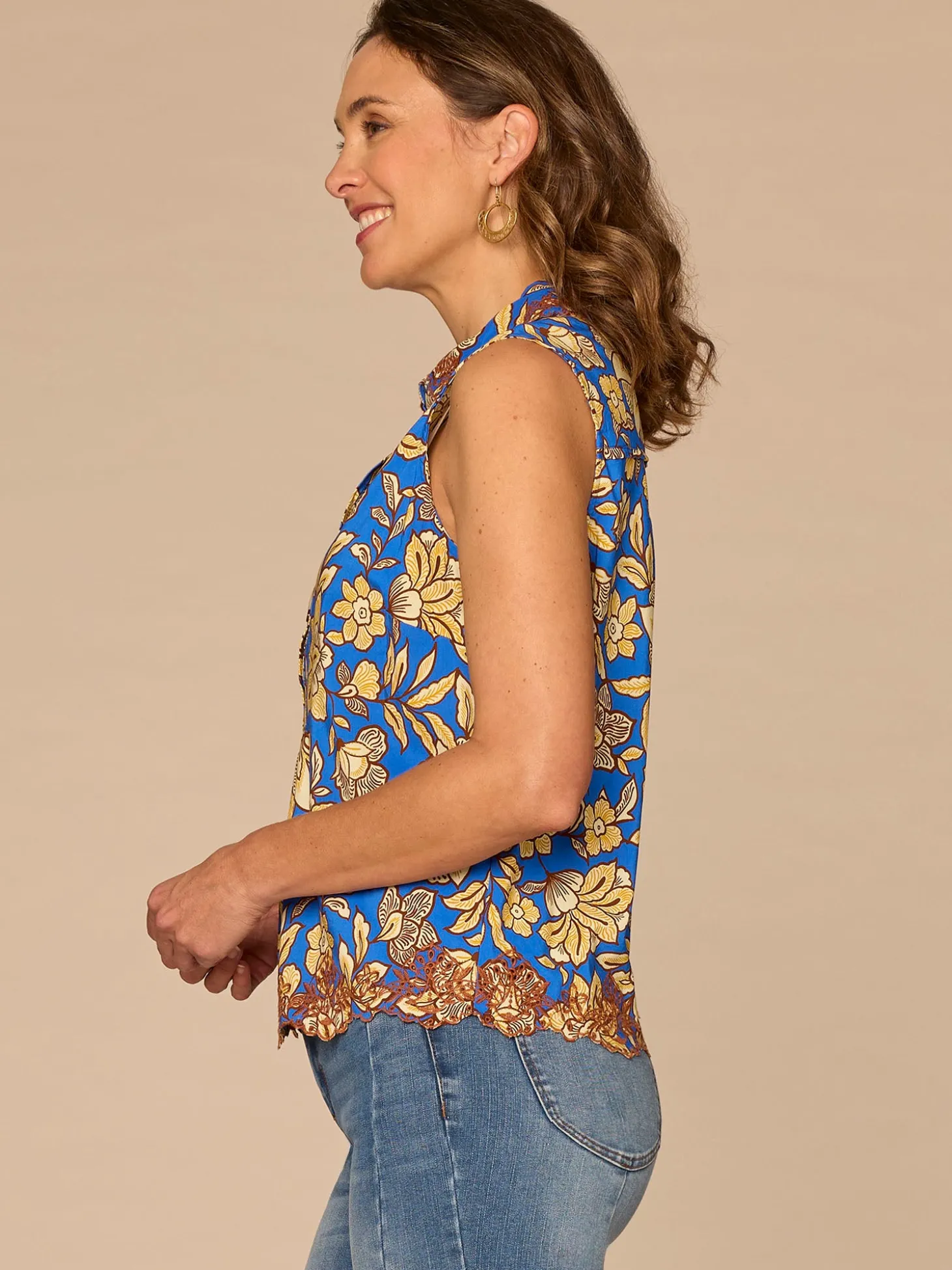 Sleeveless Collar Neck Half Placket Printed Woven Top with Embroidery